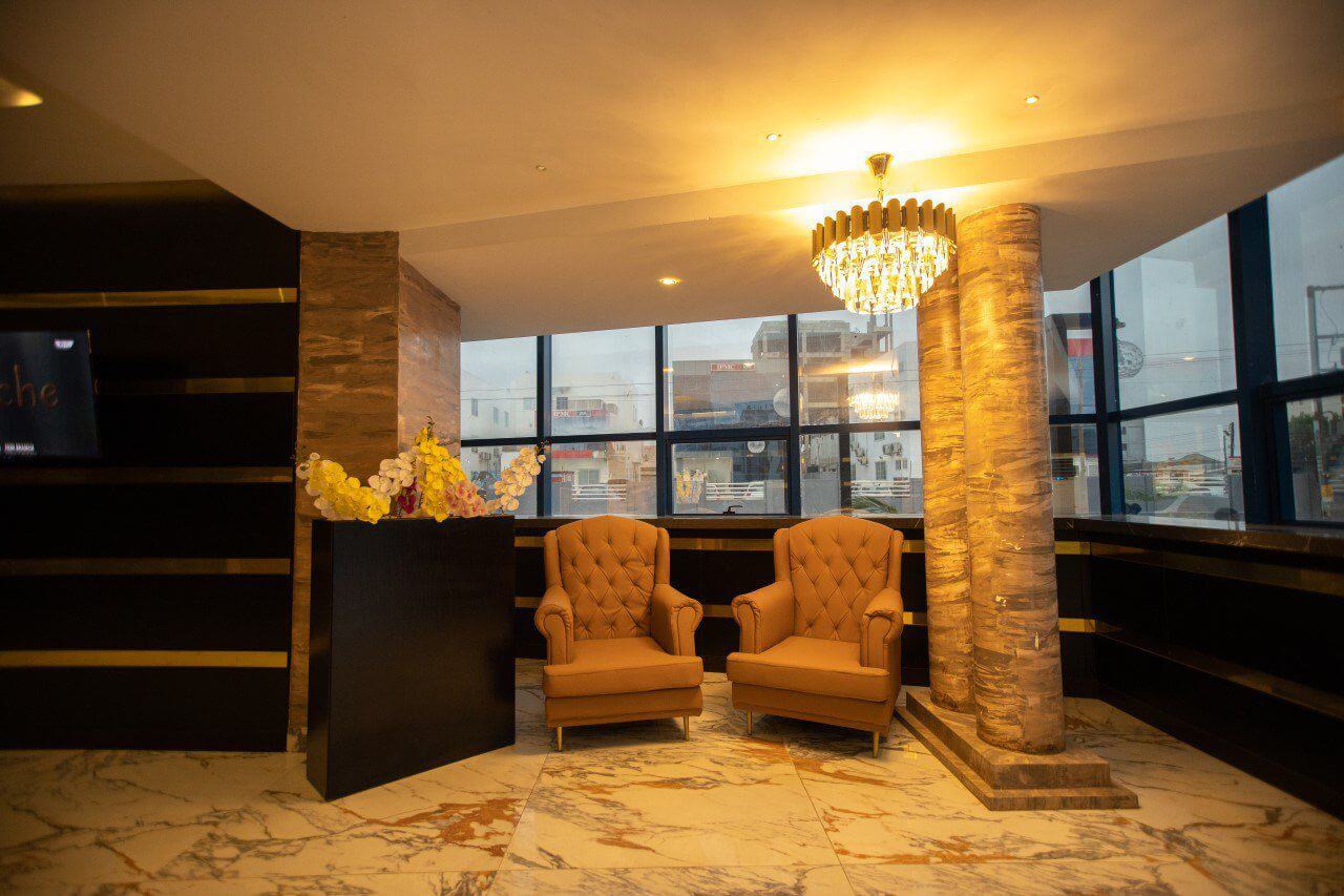 Apex Suites